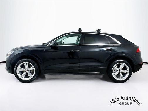 2023 Audi Q8 55 Premium Plus