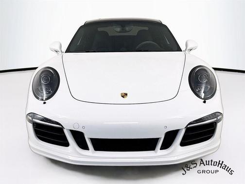 2016 Porsche 911 Carrera GTS