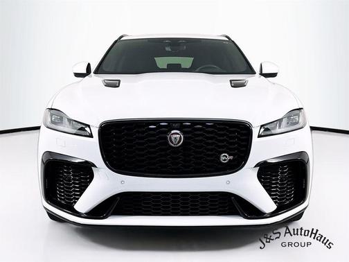 2023 Jaguar F-PACE SVR