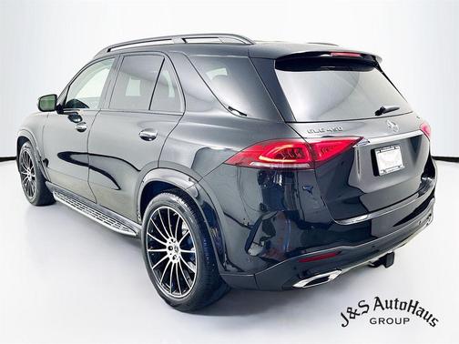 Black 2023 Mercedes-Benz GLE 450 4MATIC