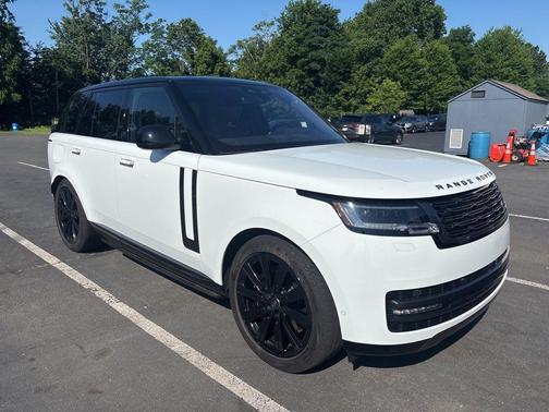 2023 Land Rover Range Rover P530 SE