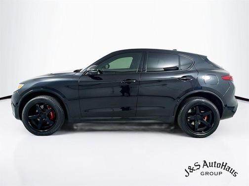 2021 Alfa Romeo Stelvio Quadrifoglio