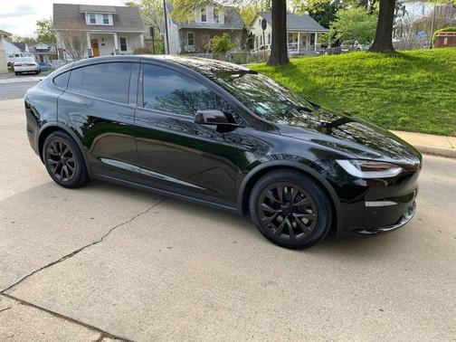 2022 Tesla Model X Base