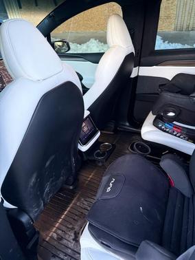 2022 Tesla Model X Base