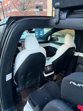 2022 Tesla Model X Base