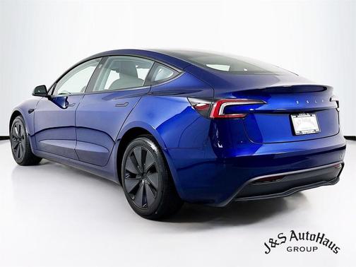 2024 Tesla Model 3 Base