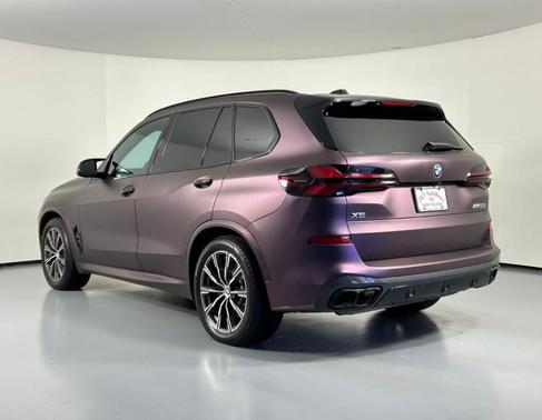 2025 BMW X5 M60i