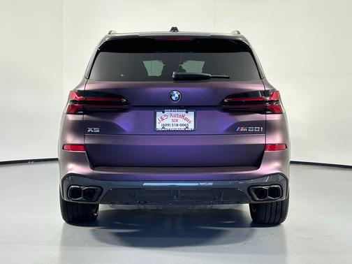 2025 BMW X5 M60i