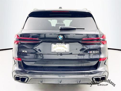 2025 BMW X5 M60i