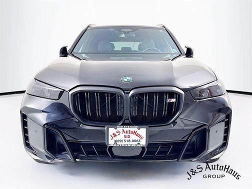 2025 BMW X5 M60i