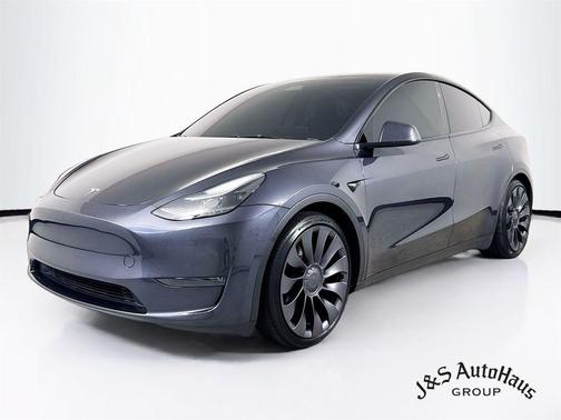 2025 Tesla Model Y Performance