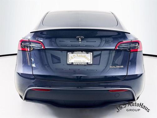 2025 Tesla Model Y Performance