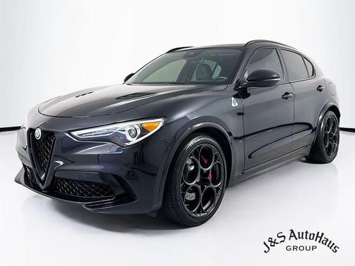 2023 Alfa Romeo Stelvio Quadrifoglio