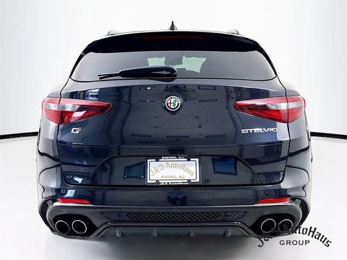 2023 Alfa Romeo Stelvio Quadrifoglio