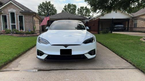 Pearl White 2026 Tesla Model S Plaid