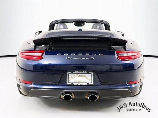 Blue 2017 Porsche 911 Carrera S
