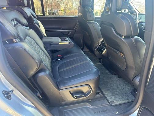 2026 Rivian R1S DUAL MOTOR STANDARD PACK