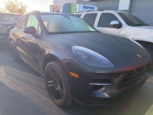 Volcano Grey Metallic 2021 Porsche Macan GTS