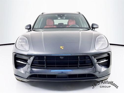 Volcano Grey Metallic 2021 Porsche Macan GTS