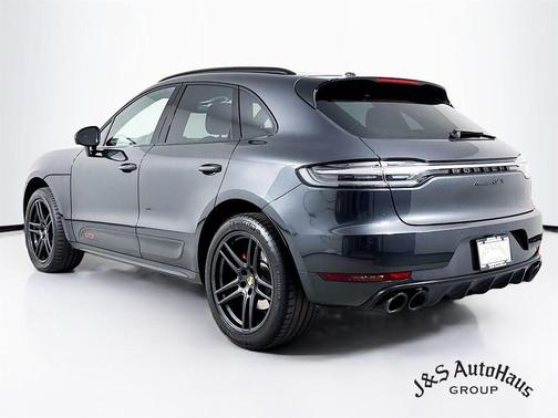 Volcano Grey Metallic 2021 Porsche Macan GTS