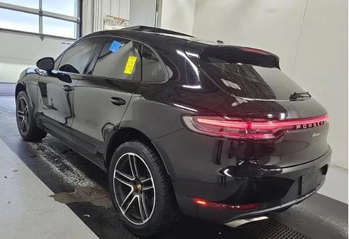 2021 Porsche Macan Base