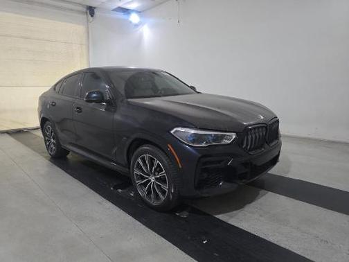 2022 BMW X6 xDrive40i
