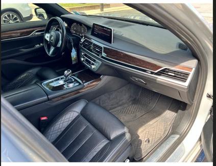 2020 BMW 740 i