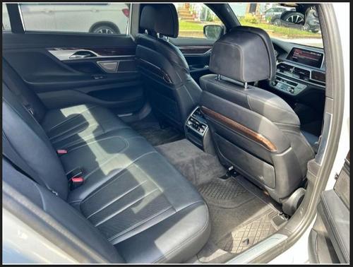 2020 BMW 740 i