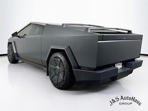 2024 Tesla Cybertruck Base