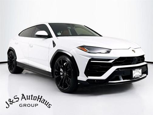 2020 Lamborghini Urus Base