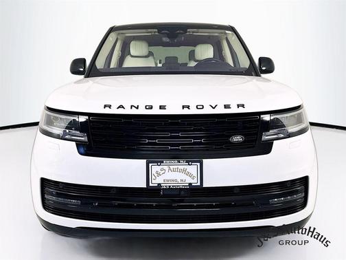 2023 Land Rover Range Rover P530 SE
