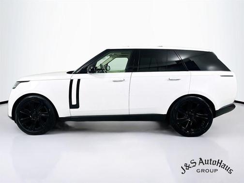 2023 Land Rover Range Rover P530 SE