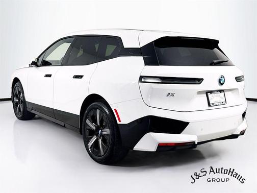 2024 BMW iX xDrive50
