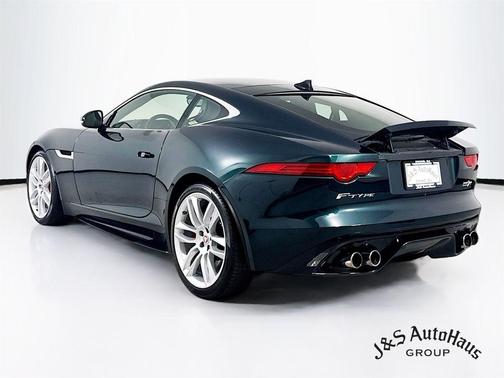 2017 Jaguar F-TYPE R