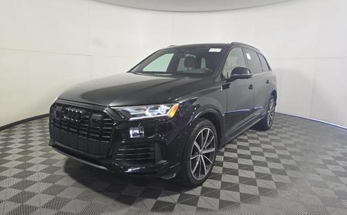 2022 Audi Q7 55 Premium Plus