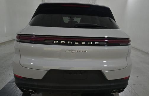 2024 Porsche Cayenne S