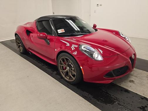 Rosso 2018 Alfa Romeo 4C Spider Spider
