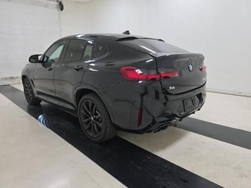 2025 BMW X4 M40i