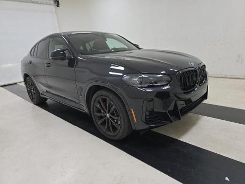 2025 BMW X4 M40i