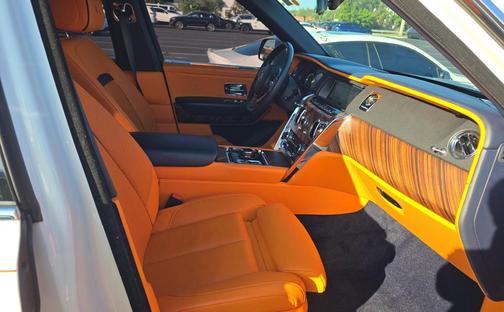 2019 Rolls-Royce Cullinan Base