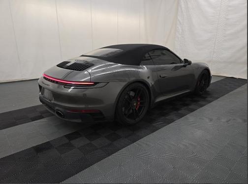 2022 Porsche 911 Carrera GTS