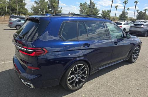 2023 BMW X7 xDrive40i