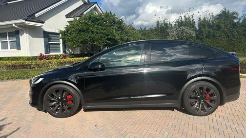 2025 Tesla Model X Plaid