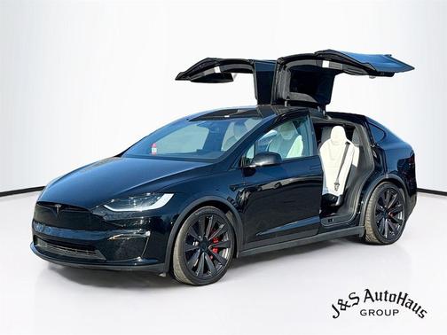 2025 Tesla Model X Plaid