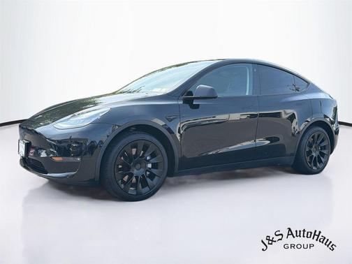 Black 2021 Tesla Model Y Long Range