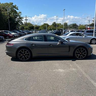 2018 Porsche Panamera 4S