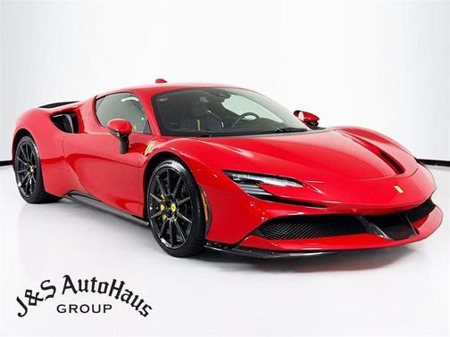 2023 Ferrari SF90 Stradale Base