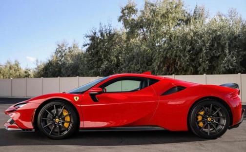 2023 Ferrari SF90 Stradale Base