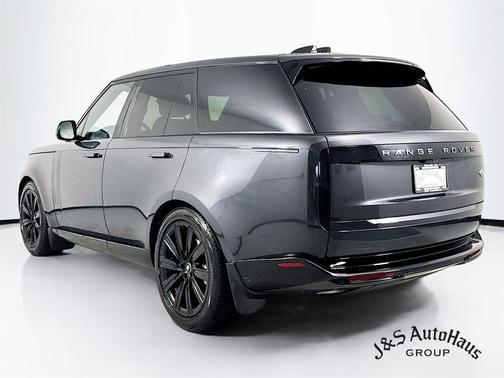 2023 Land Rover Range Rover P400 SE