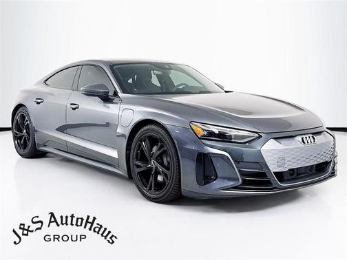 2022 Audi e-tron GT Premium Plus